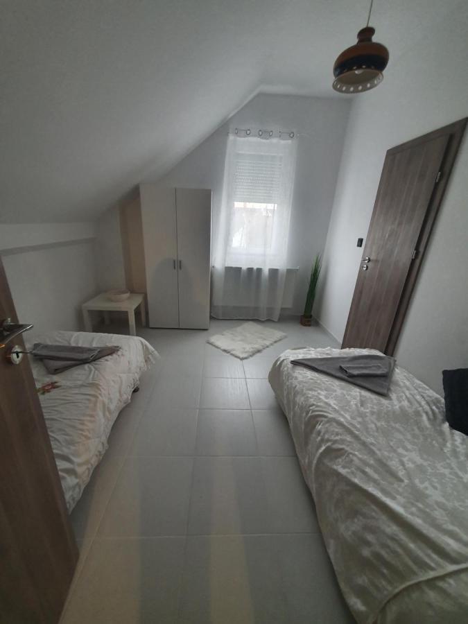 Sosto Apartman Székesfehérvár Buitenkant foto